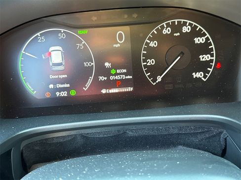 Used 2025 Honda CR-V Sport Touring image 28