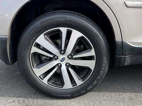 Used 2018 Subaru Outback 2.5i Limited image 10