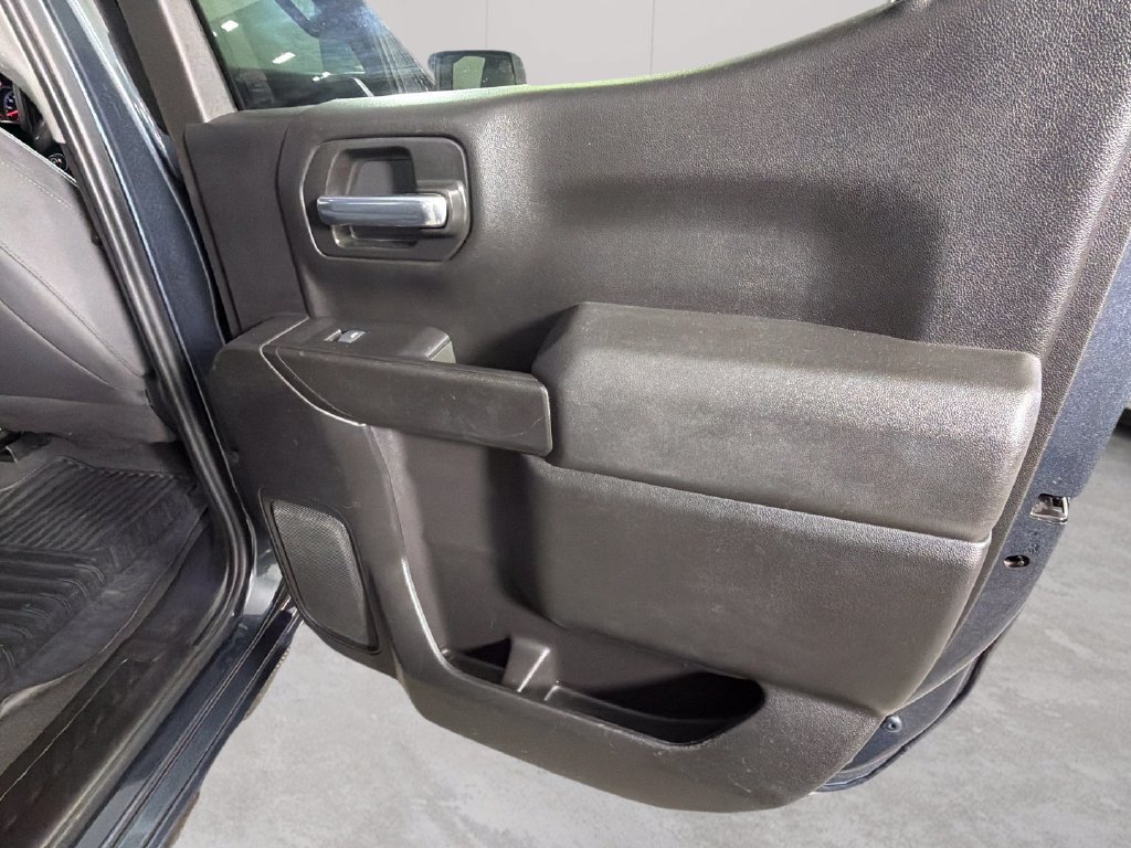 Certified 2021 Chevrolet Silverado 1500 Custom RWD image 30