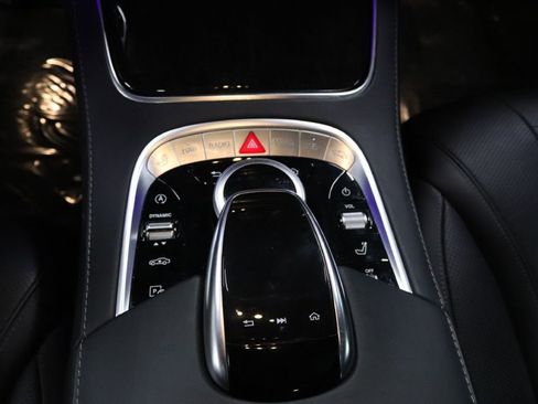 Used 2018 Mercedes-Benz S 560 Sedan image 30