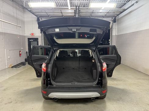 Used 2018 Ford Escape Titanium AWD/4WD image 13