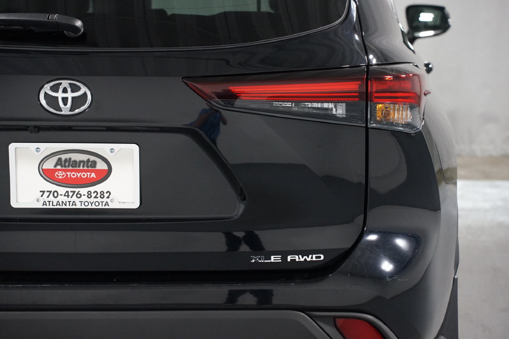 Used 2026 Toyota Highlander XLE AWD/4WD image 10