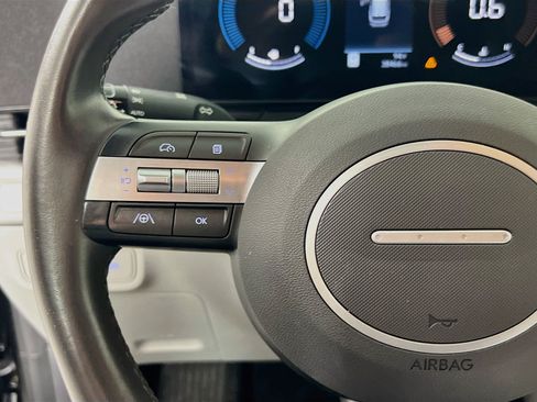 Used 2025 Hyundai Kona SEL FWD image 18