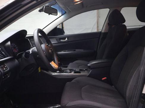 Used 2020 Kia Optima LX image 17
