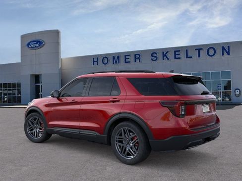 New 2026 Ford Explorer ST-Line w/ ST-Line Street Pack RWD image 4