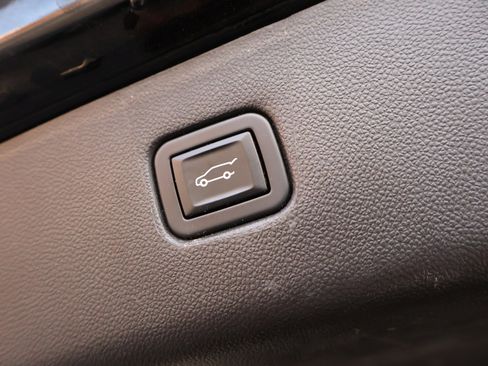 Used 2023 Chevrolet Blazer RS w/ Driver Confidence II Package image 28