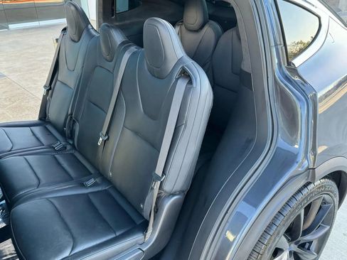 Used 2019 Tesla Model X Long Range image 12