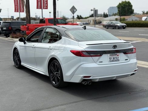 Used 2025 Toyota Camry XSE image 8