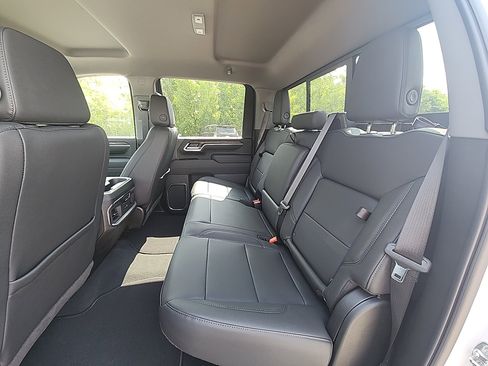 New 2025 GMC Sierra 2500 SLT w/ SLT Convenience Package image 30