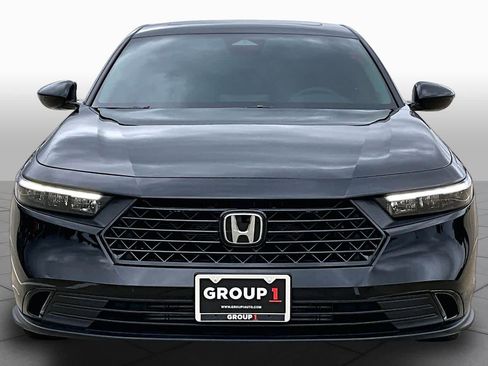 Used 2025 Honda Accord SE image 4