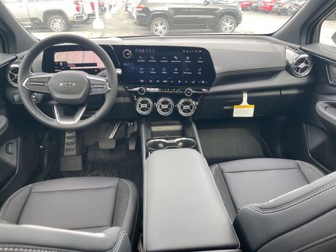 New 2026 Chevrolet Blazer EV LT image 15