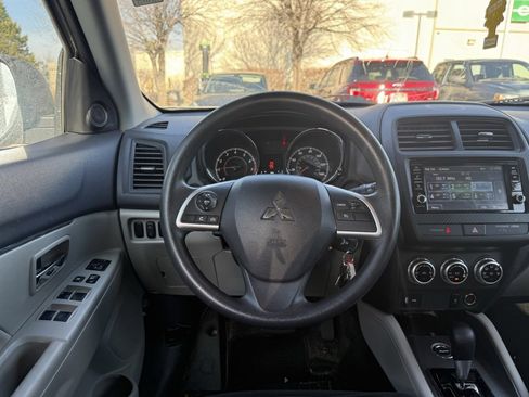 Used 2021 Mitsubishi Outlander Sport ES image 21