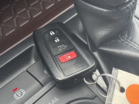 Used 2019 Toyota RAV4 Limited w/ Limited Grade Weather Package AWD/4WD image 39