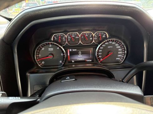 Used 2014 GMC Sierra 1500 SLT w/ SLT Preferred Package AWD/4WD image 17
