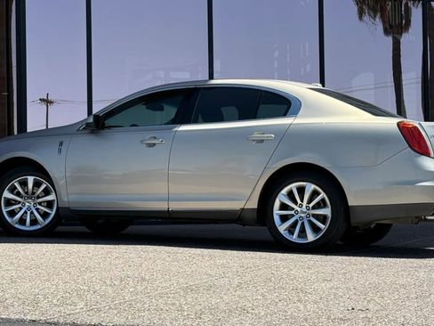Used 2009 Lincoln MKS FWD image 6