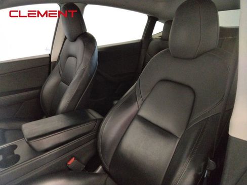 Used 2021 Tesla Model Y Long Range image 28