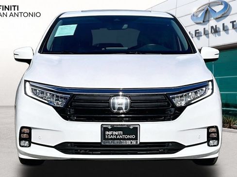 Used 2023 Honda Odyssey Touring image 4