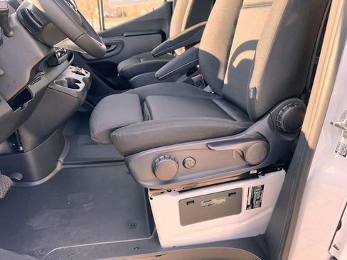 New 2025 Mercedes-Benz Sprinter 2500 image 21