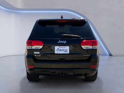 Used 2018 Jeep Grand Cherokee Laredo AWD/4WD image 4