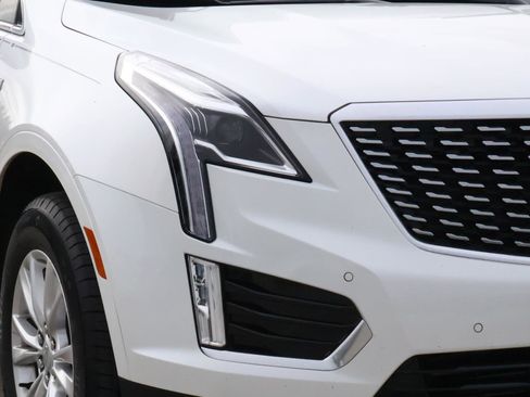 Used 2025 Cadillac XT5 Luxury w/ LPO, Floor Liner Package image 9