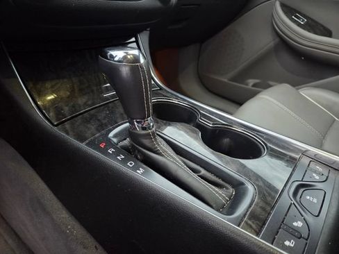 Used 2015 Chevrolet Impala LTZ FWD image 17