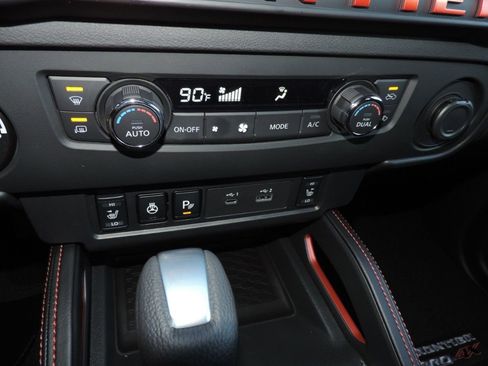 New 2025 Nissan Frontier PRO-4X w/ Pro Premium Package image 22