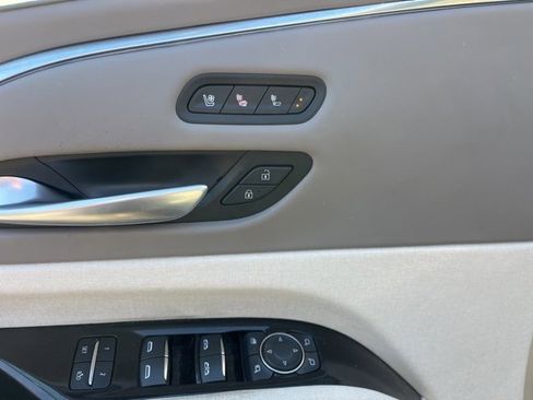 Certified 2023 Cadillac Escalade Sport Platinum image 15