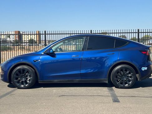 Used 2020 Tesla Model Y Long Range AWD/4WD image 9