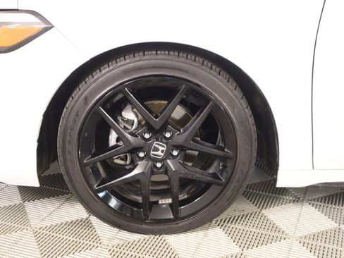 Used 2025 Honda Civic Sport image 16