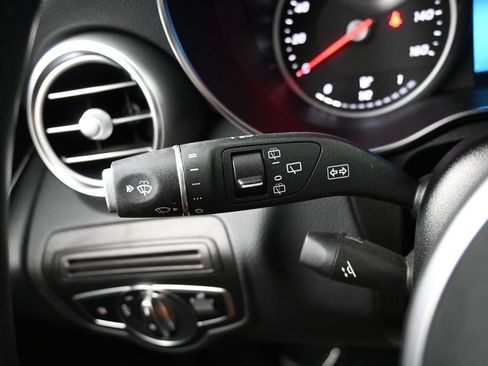Used 2022 Mercedes-Benz GLC 300 w/ Premium Package Lite image 22