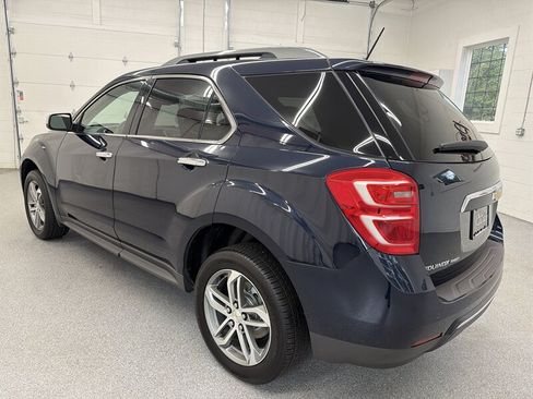 Used 2017 Chevrolet Equinox Premier w/ Enhanced Convenience Package AWD/4WD image 7