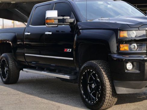 Used 2017 Chevrolet Silverado 2500 LTZ w/ Duramax Plus Package image 36