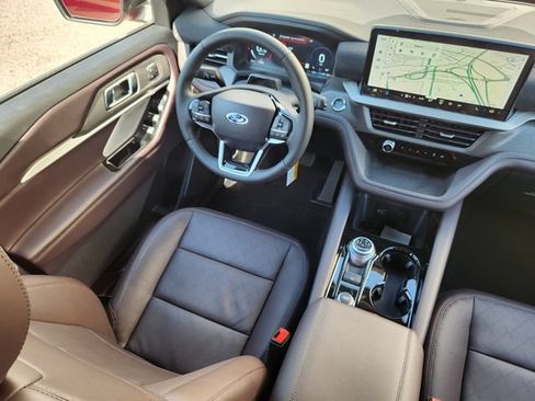 New 2026 Ford Explorer Platinum AWD/4WD image 10