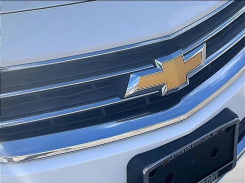 Used 2015 Chevrolet Impala LT w/ Convenience Package FWD image 27