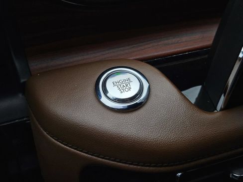 Used 2023 Lincoln Aviator Reserve w/ Equipment Group 201A RWD image 26