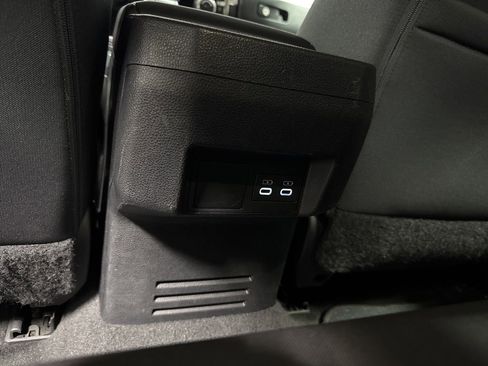 Used 2024 Toyota Tacoma TRD Off-Road image 16