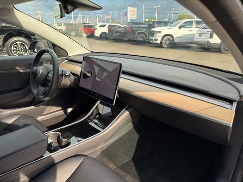 Used 2020 Tesla Model 3 RWD image 27