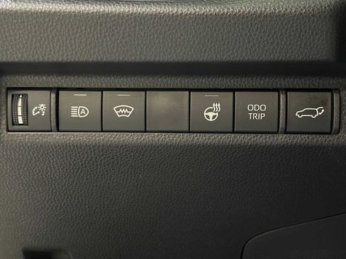 Used 2024 Toyota RAV4 XSE AWD/4WD image 17