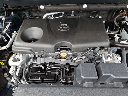 Used 2025 Toyota RAV4 XLE Premium w/ Weather Package AWD/4WD image 29
