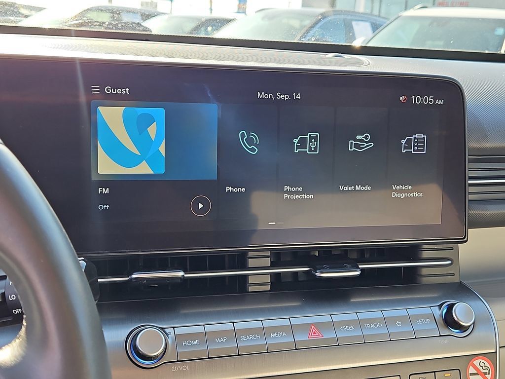 Used 2025 Hyundai Kona SEL FWD image 30