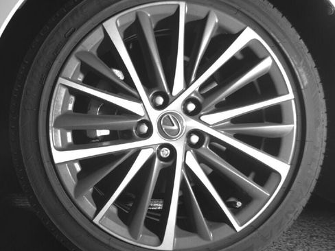 Used 2025 Lexus ES 350 w/ Premium Package image 10