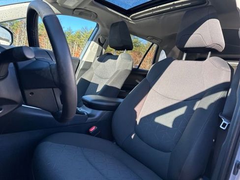 Used 2024 Toyota RAV4 XLE w/ Convenience Package image 15
