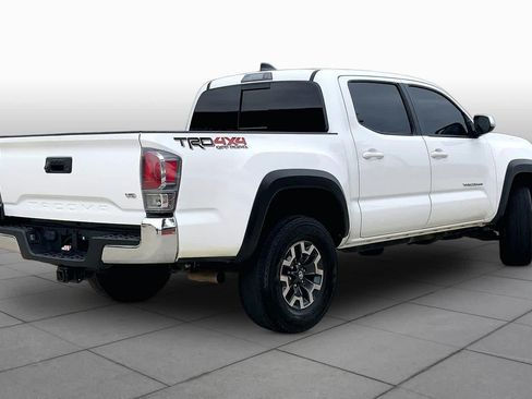 Used 2021 Toyota Tacoma TRD Off-Road AWD/4WD image 13