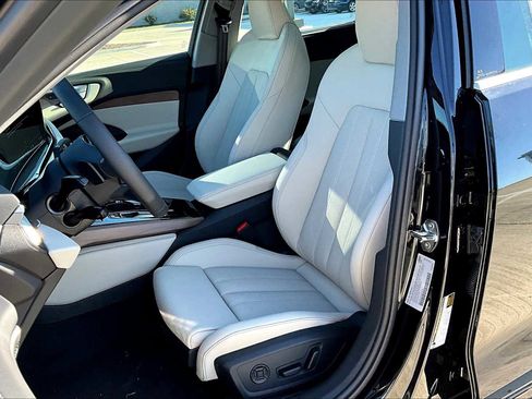 New 2025 Audi A5 2.0T Prestige image 9