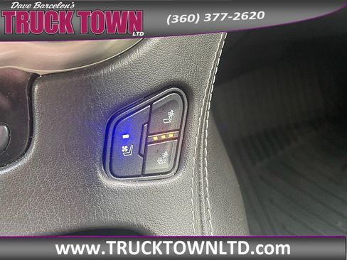 Used 2019 GMC Yukon Denali w/ Denali Ultimate Package AWD/4WD image 29