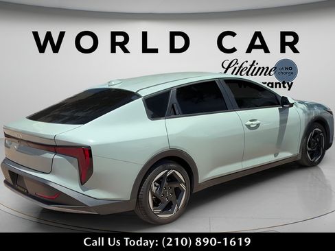 Used 2025 Kia K4 EX FWD image 5