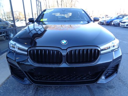 Used 2022 BMW 540i xDrive w/ M Sport Package image 2