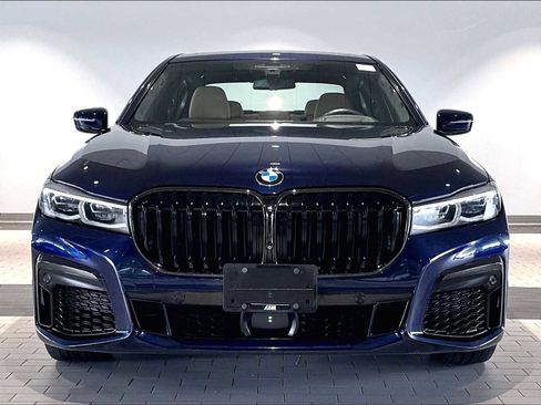Used 2021 BMW 750i xDrive w/ Executive Package AWD/4WD image 13