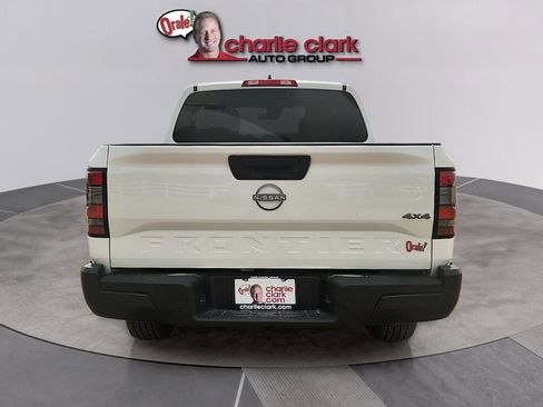 Used 2025 Nissan Frontier S AWD/4WD image 4