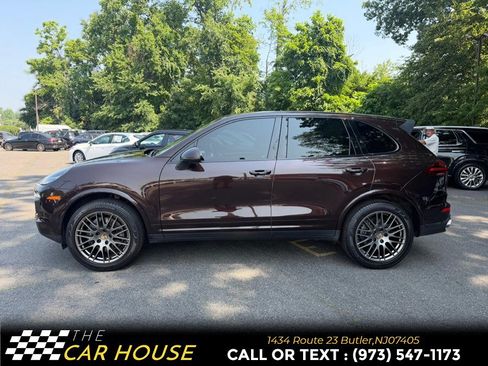 Used 2017 Porsche Cayenne AWD/4WD image 13